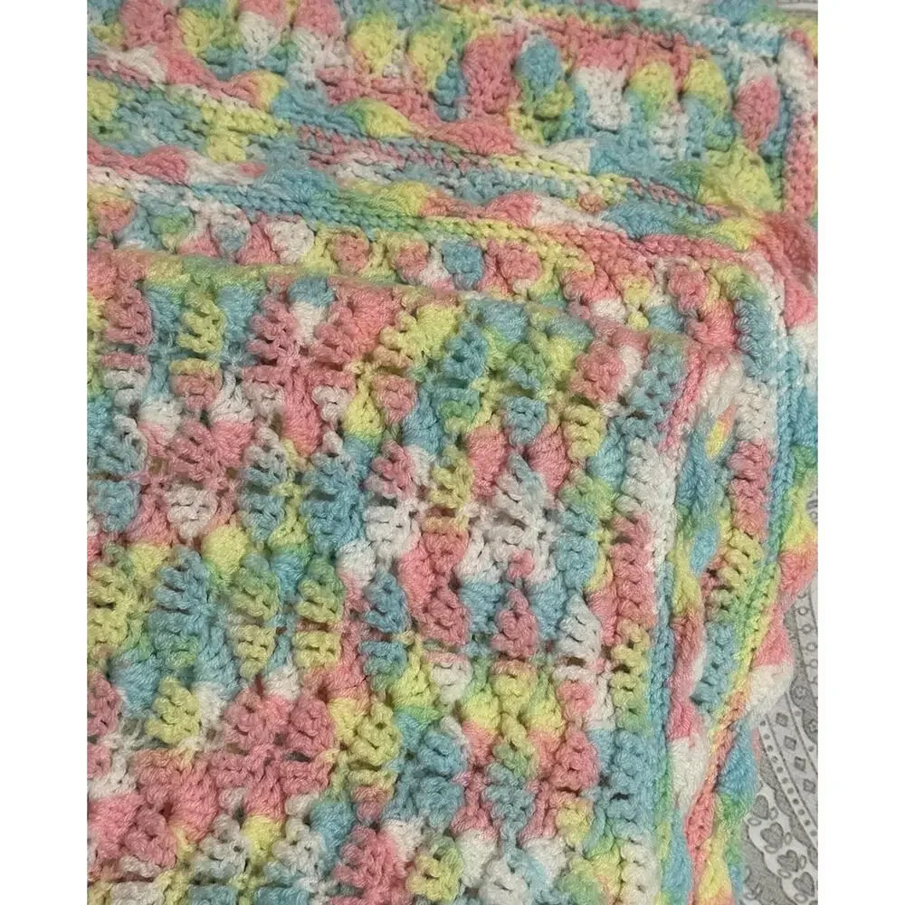 Vtg Baby Blanket Afghan Crochet Scallop Edge Trim Variegated Handcrafted 38